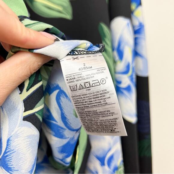 Banana Republic Black‎ Blue Floral Asymmetrical Faux Wrap Midi Dress Size 2 - Picture 9 of 9